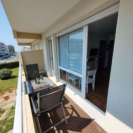 Lumineux Avec Balcon Sud Et Parking A Berck-plage - Fr-1-674-51